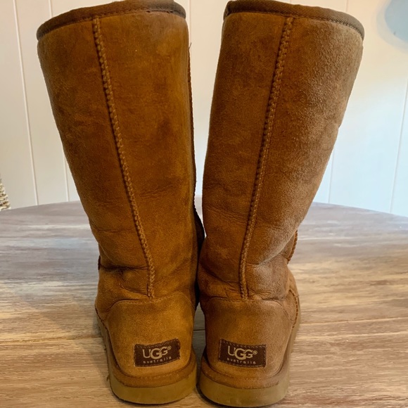 SOLD ❤️ Ugg Classic Tall Boots - Picture 6 of 9